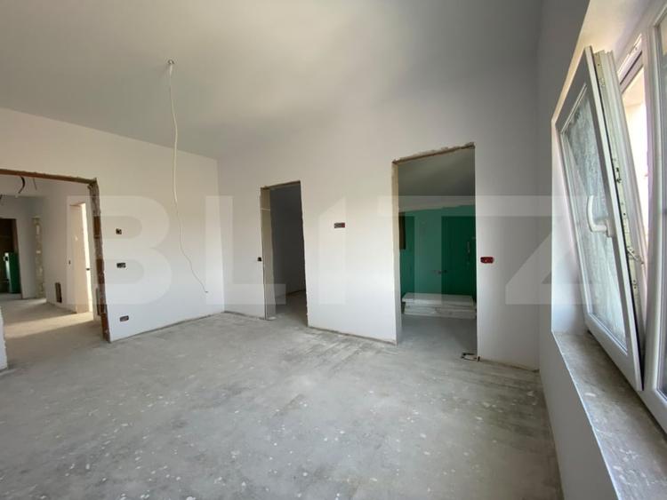 Duplex cu 5 camere cu Canalizare în Moșnița Veche