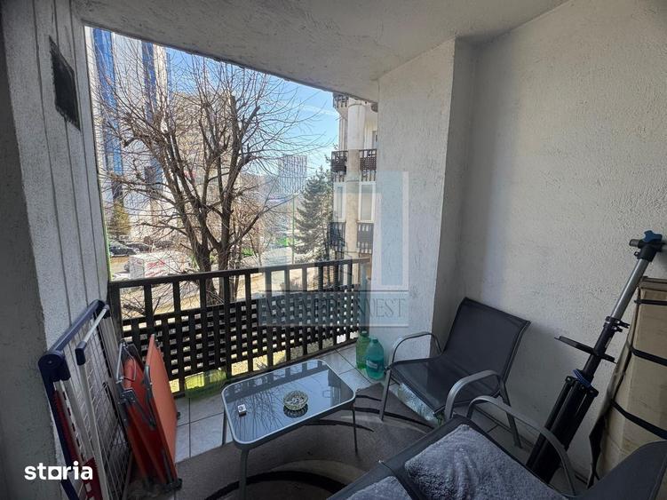 Apartament cu 3 camere în Centrul Civic