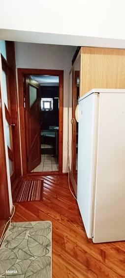 Apartament cu 3 camere decomandat în Județean