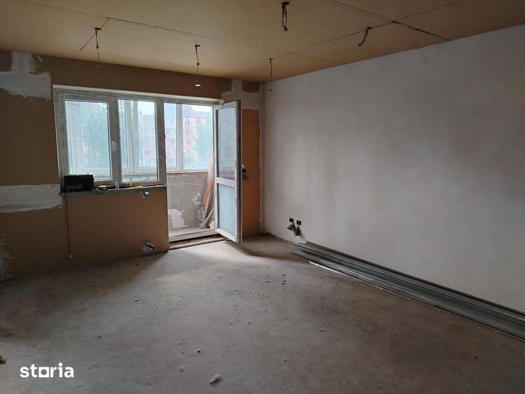 Apartament cu 4 camere decomandat în Gării