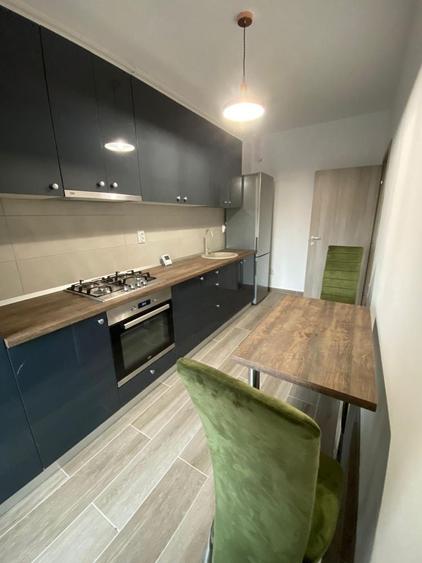 Apartament cu 2 camere decomandat în Valea Ialomiței