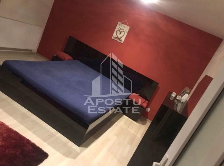 Casă individuală cu 7 camere cu Canalizare în Dâmbovița