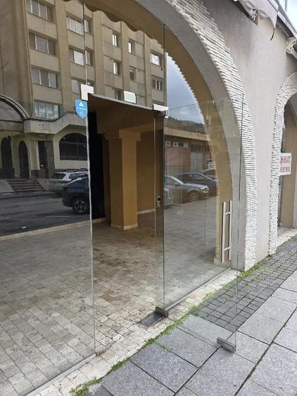 Spațiu comercial, de 45 mp, în Central