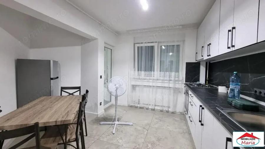 Apartament cu 3 camere în Micro 16