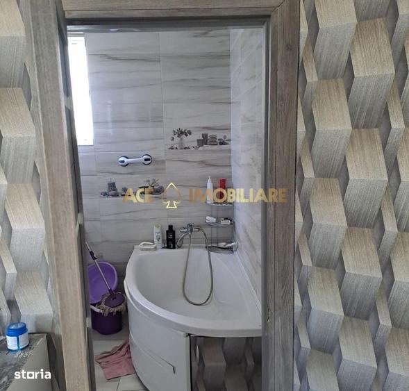 Casă cu 3 camere în Berceni