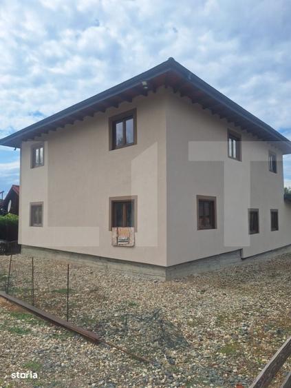 Casă cu 4 camere în Central