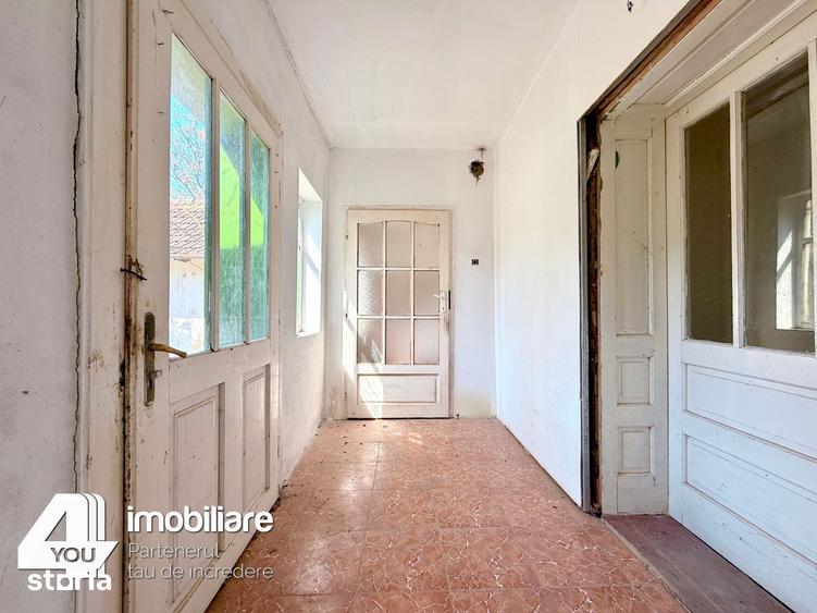 Casă cu 3 camere cu Teren 2114 Mp în Central