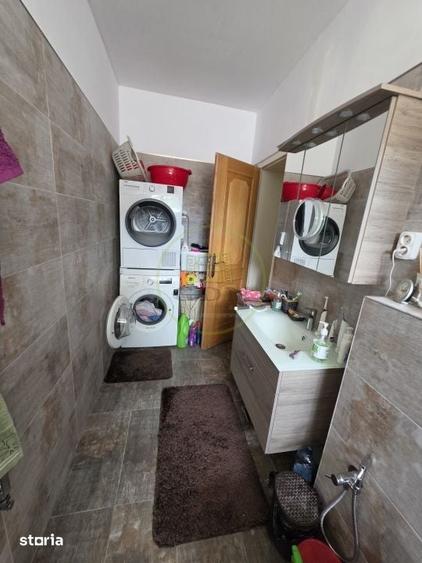 Casă cu 5 camere decomandat cu Teren 770 Mp în Trei Stejari
