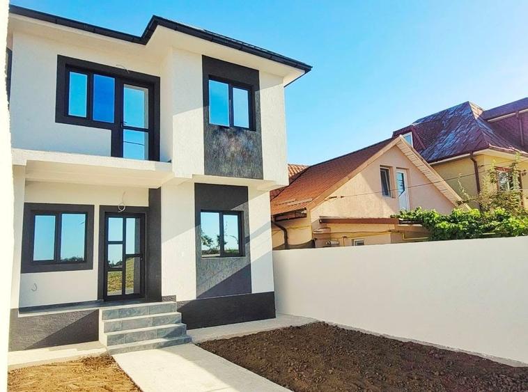 Casă individuală cu 3 camere cu Teren 240 Mp în Central