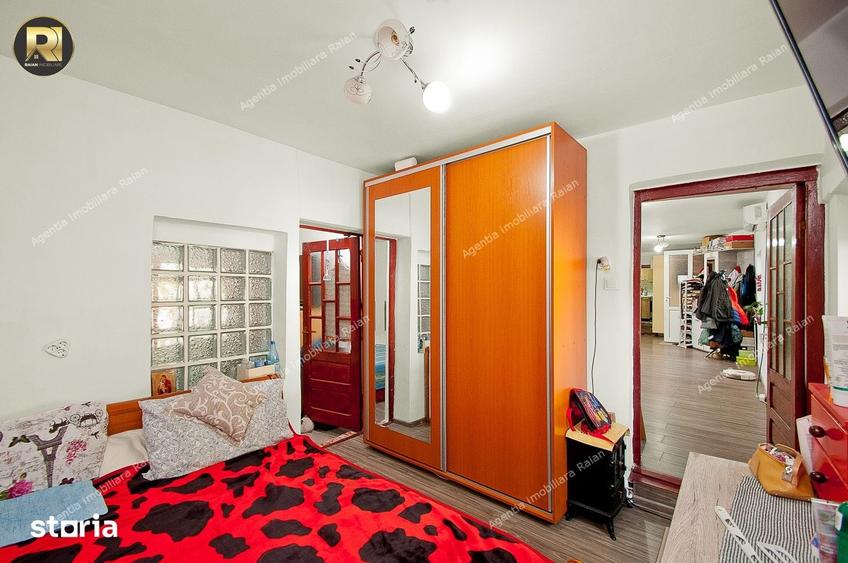 Casă cu 4 camere cu Teren 370 Mp în Central