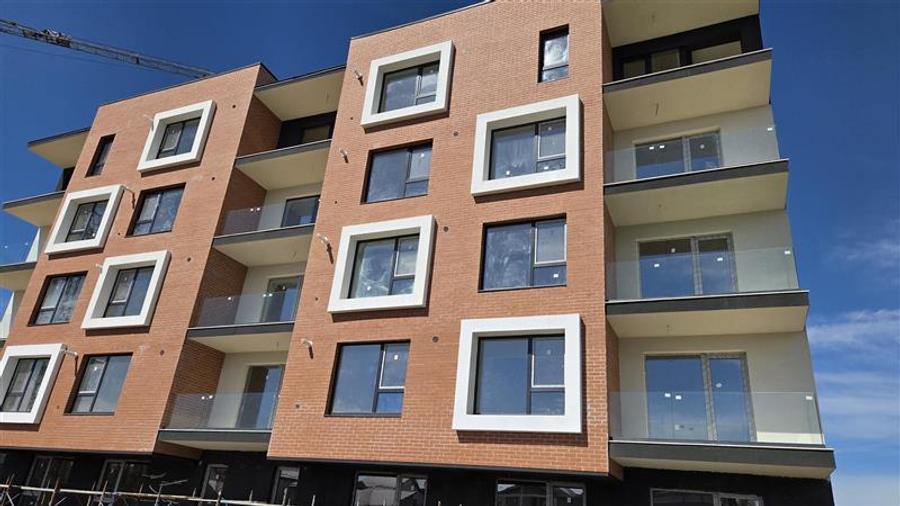 Apartament cu 2 camere decomandat în Dobroești