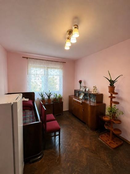 Apartament cu 3 camere semidecomandat în Mănăștur