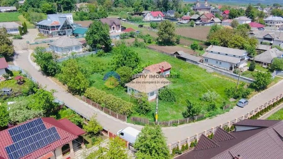 Casă cu Teren 2273 Mp în Grumăzești