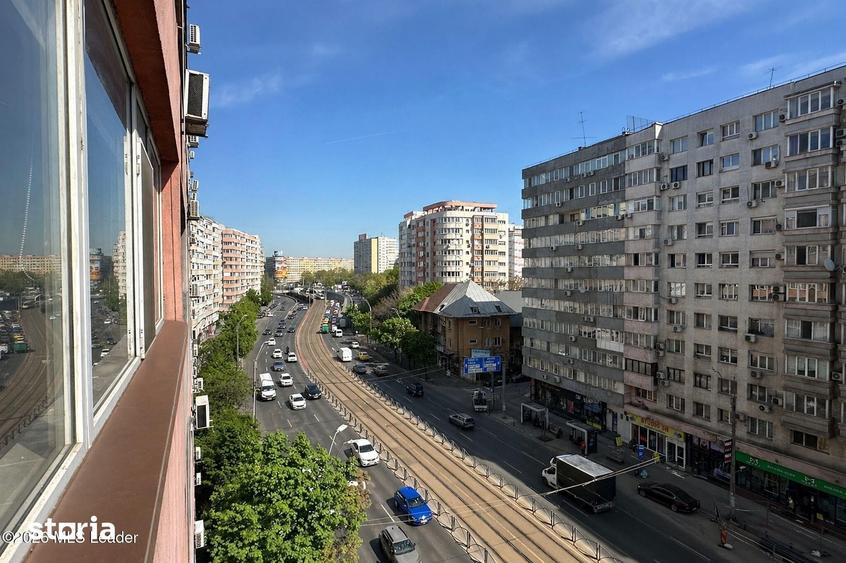 Apartament cu 3 camere în Vitan