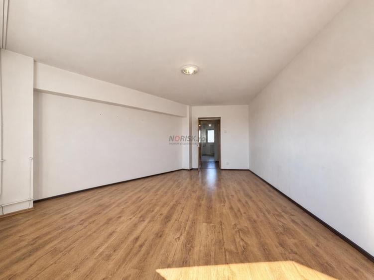 13 Septembrie, 0% comision, 4 camere spatioase, 97,5 mp, bloc 2000, etaj 5 - 13