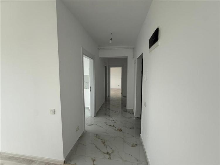 Apartament cu 2 camere decomandat în Berceni