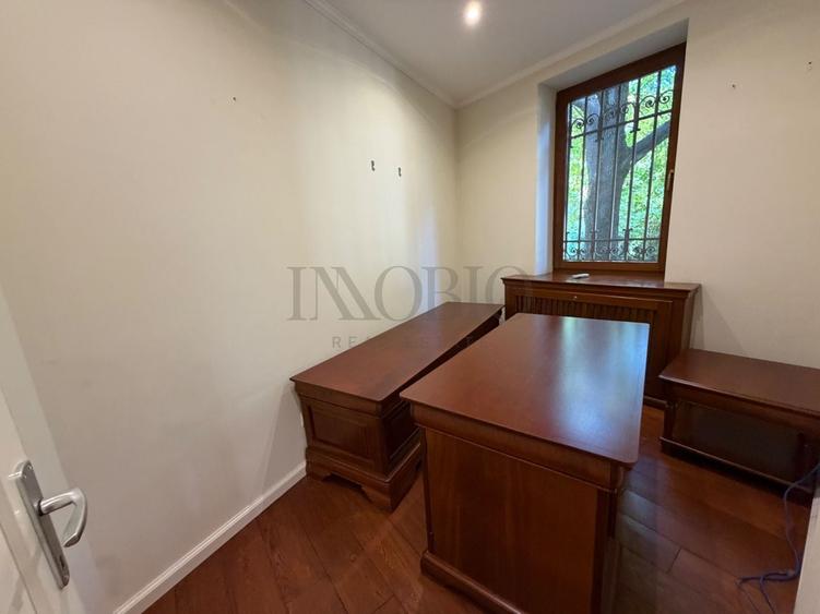 Casă individuală cu 4 camere cu Teren 400 Mp în Kiseleff