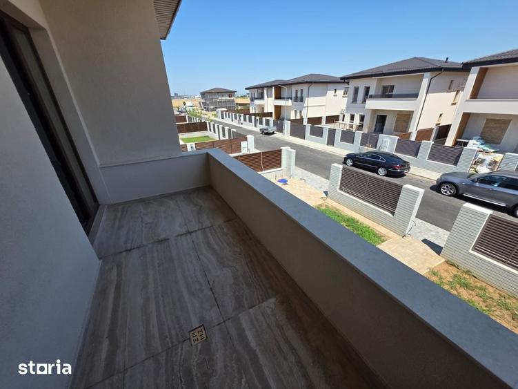 Casă cu 5 camere cu Teren 324 Mp în Fundeni
