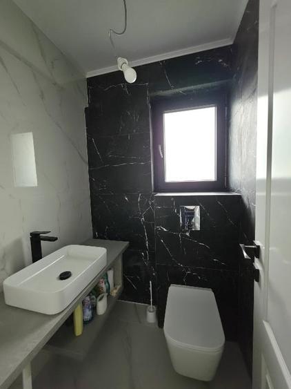 Duplex cu 5 camere cu Canalizare în Corbeanca