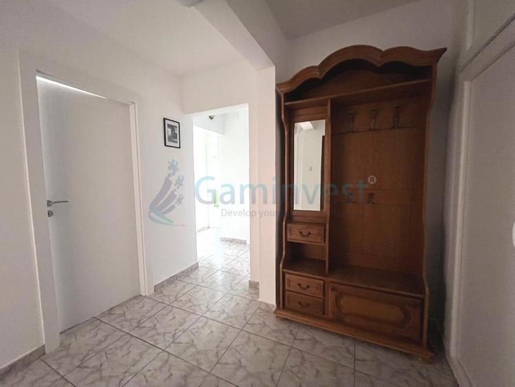 Apartament cu 3 camere decomandat, mobilat în Iosia