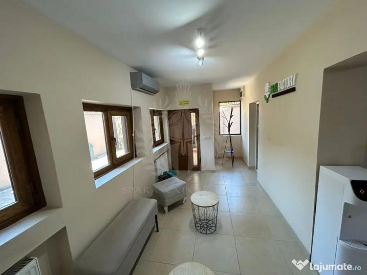 Casă cu 3 camere cu Teren 165 Mp în Central