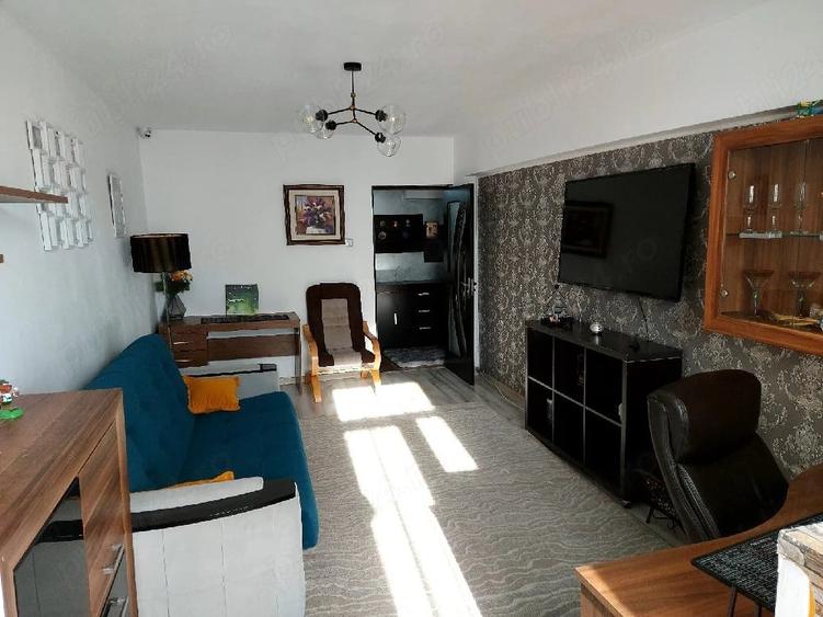 Apartament cu 2 camere decomandat în Mazepa 2