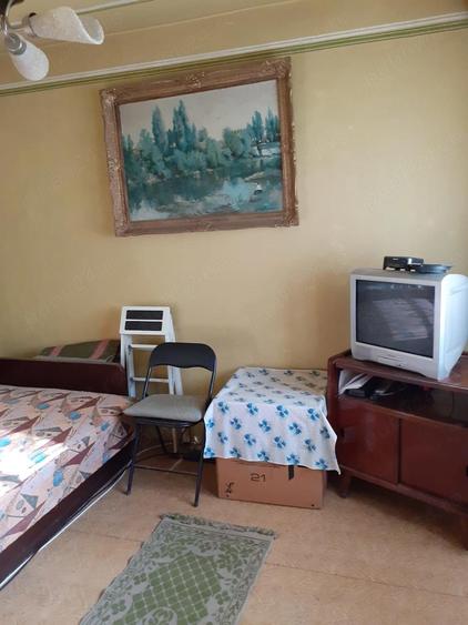 Apartament de vanzare - 4