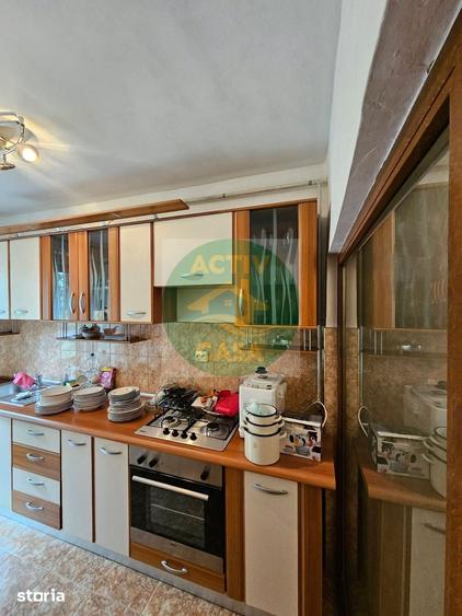 Apartament 2 camere, decomandat, etaj 1 - 4