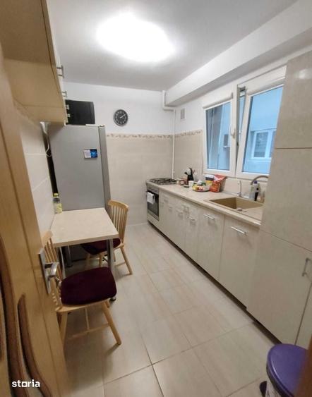 Apartament cu 2 camere decomandat în Drumul Taberei