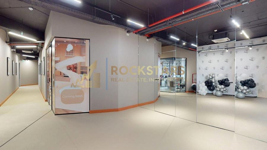 Spațiu comercial, de 148.60000610352 mp, în Dobroești