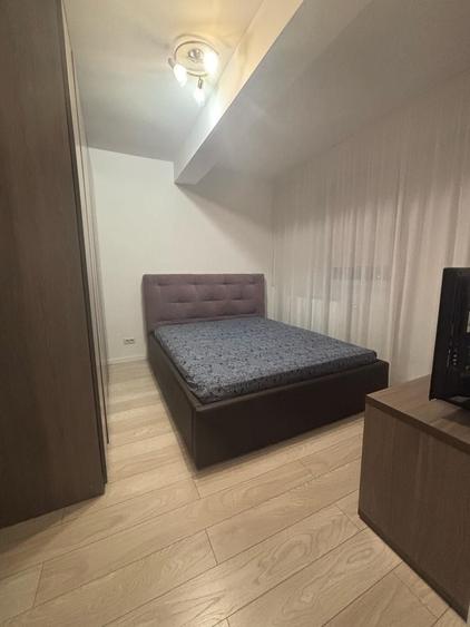 Apartament cu 2 camere în Apărătorii Patriei