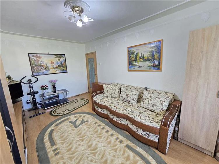 Apartament cu 2 camere decomandat în Mircea cel Bătrân