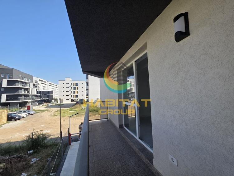 Apartament cu 4 camere semidecomandat în Berceni