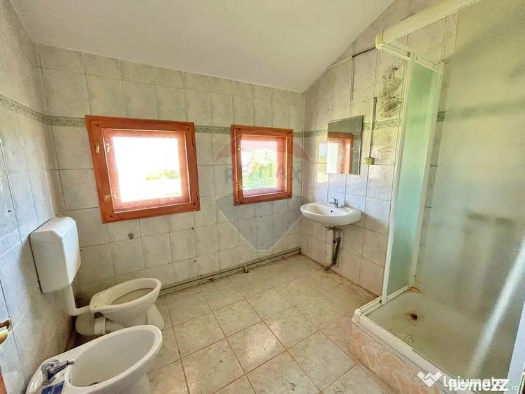 Spațiu comercial, de 728 mp, în Central