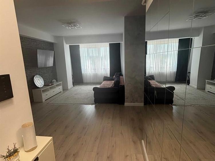 Apartament cu 3 camere decomandat în Burdujeni