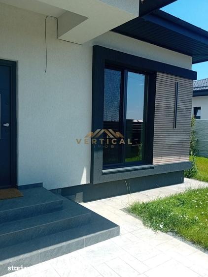 Casă cu 4 camere în Vidra