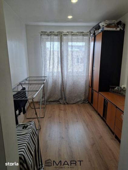 Apartament cu 4 camere decomandat în Feldioara
