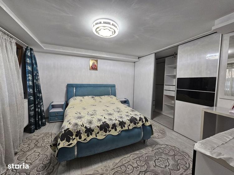 Casă cu 4 camere în Cățelu