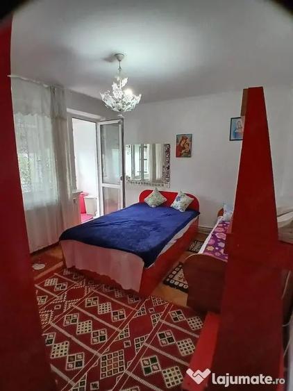 Apartament cu 2 camere semidecomandat în Țiglina 1