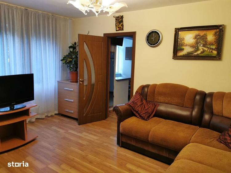 Apartament cu 2 camere decomandat în Exterior Vest