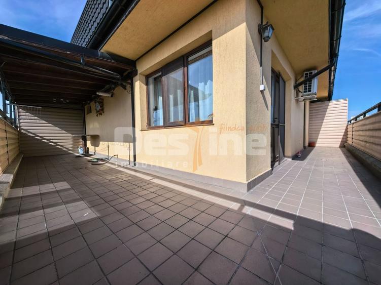 Apartament cu 3 camere decomandat, mobilat în Nicolina