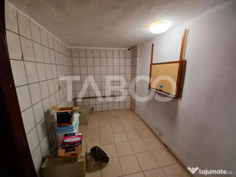 Spațiu comercial, de 200 mp, în Calea Dumbrăvii