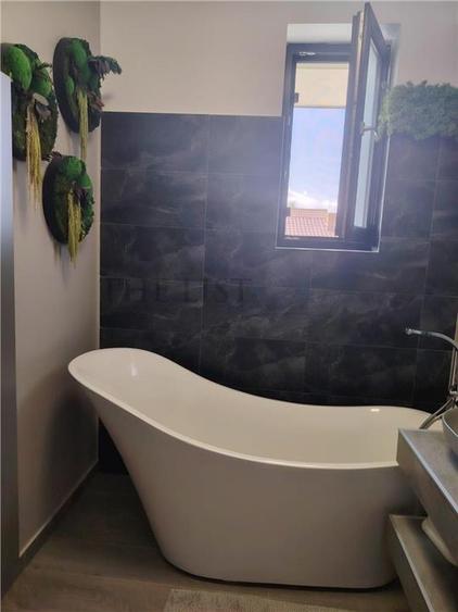 Vila 5 camere Tunari - 19