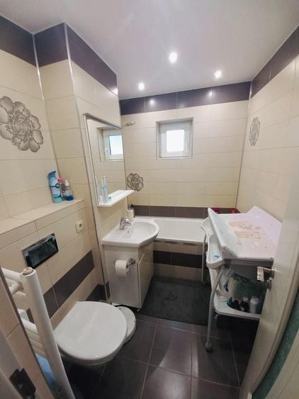 Apartament cu 2 camere decomandat în Obcini