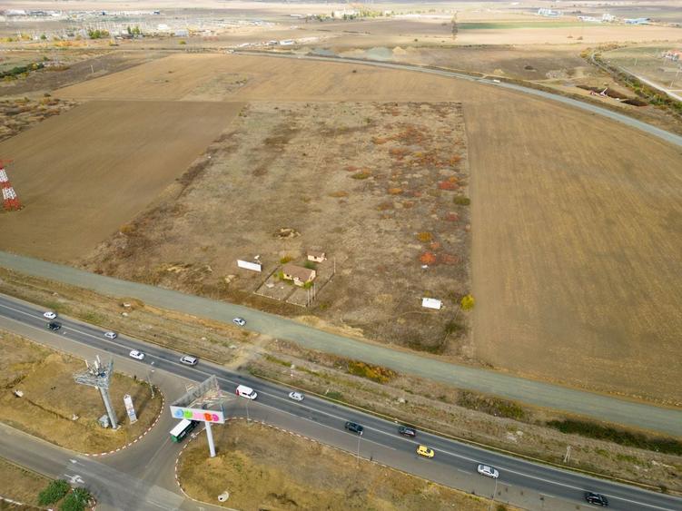 Teren agricol extravilan de 55340 mp, în Micălaca