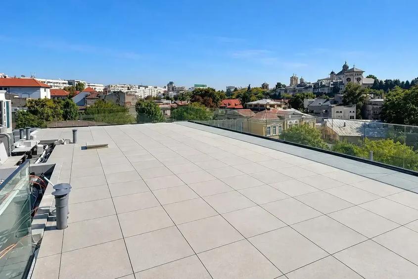 Apartament cu 4 camere decomandat în Unirii