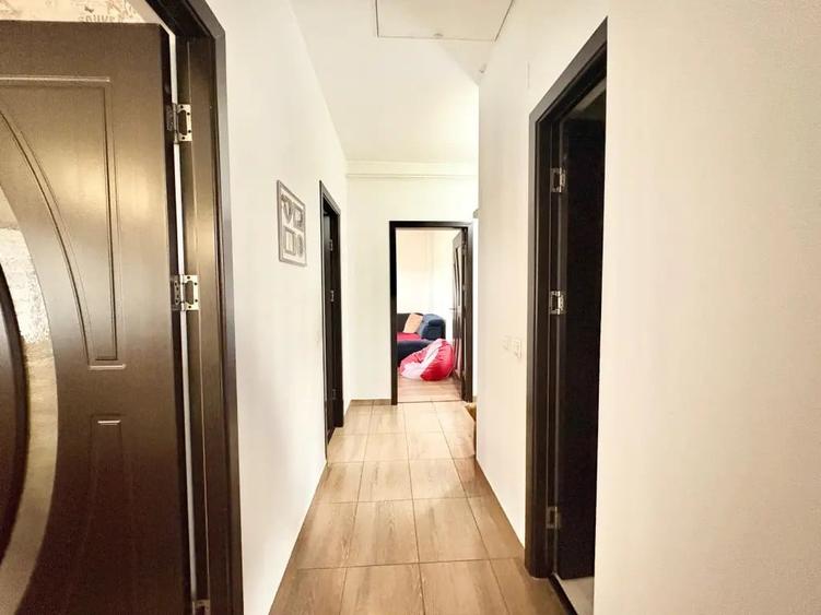 Apartament cu 3 camere decomandat în Valea Lupului