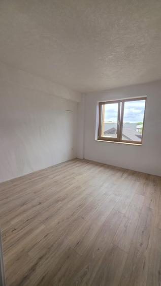 Apartament cu 3 camere decomandat în Sălăjan