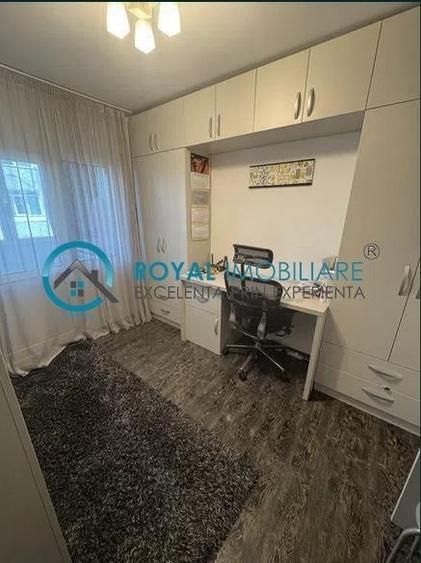 Apartament cu 4 camere decomandat, mobilat în Cantacuzino