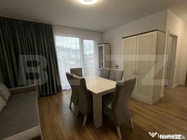 Apartament cu 3 camere semidecomandat în Florești